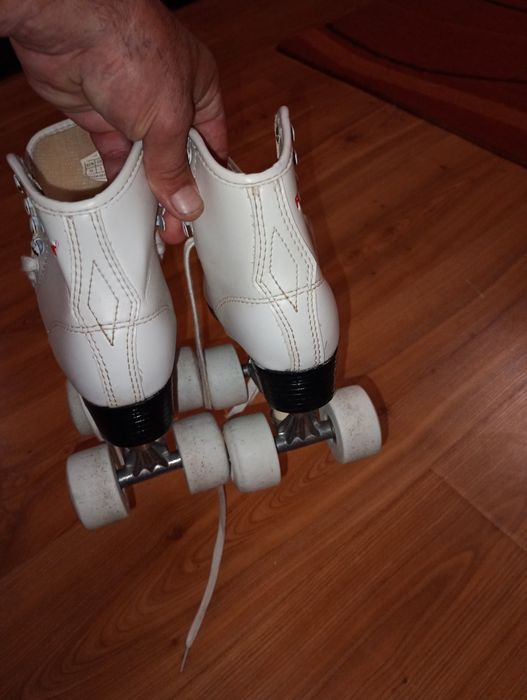 Продавам ролкови кънки freesport