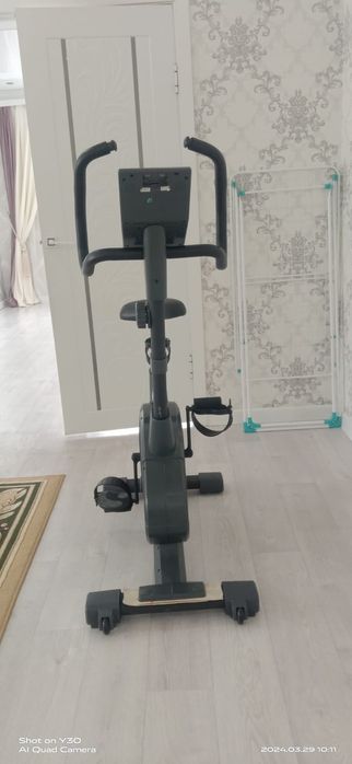 Тренажерный велосипед