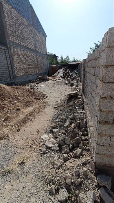 1.4 sotix yer sotiladi 17.000 sotigi