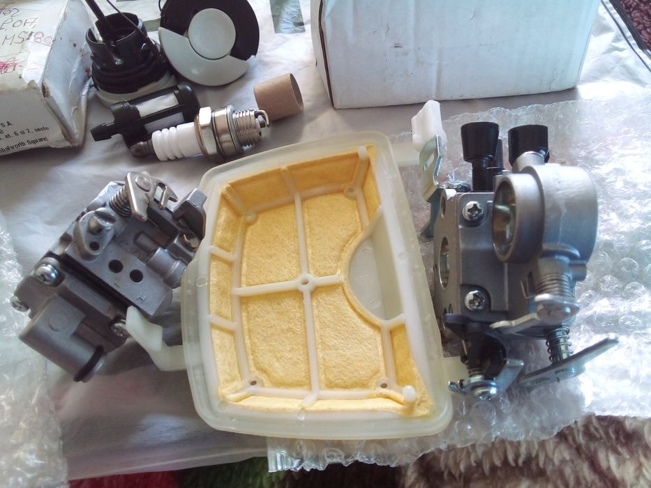 Carburaratoare,  drujba  Husqvarna, Stihl busoane  bujie noi.