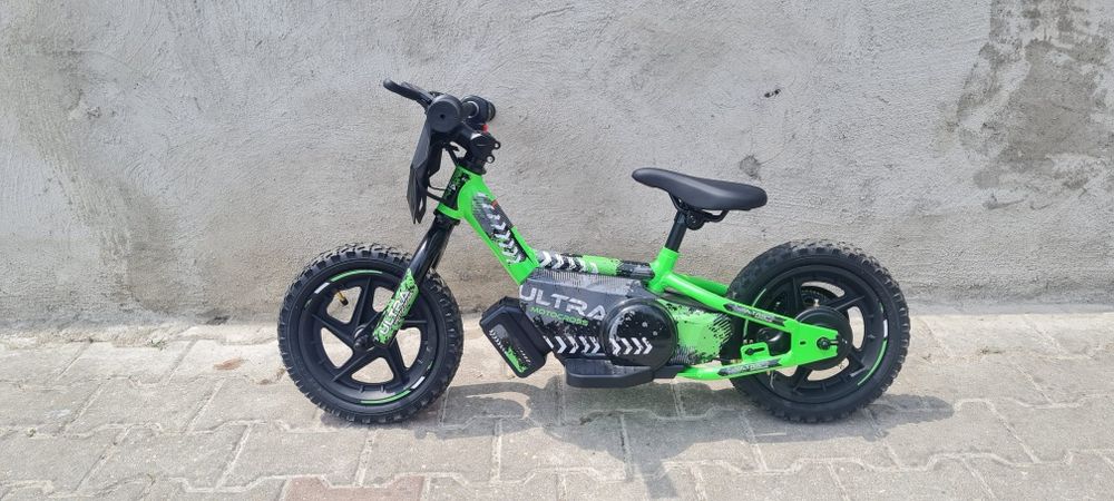 Bicicleta electrica pentru copii fara pedale 200w 24v Nou din Germania