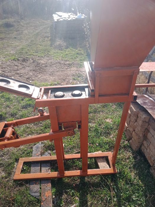 Здравствуйте продам станок для Лего кирпич