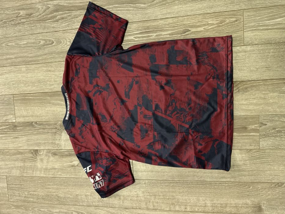 ufc venum  тениска-rashguard