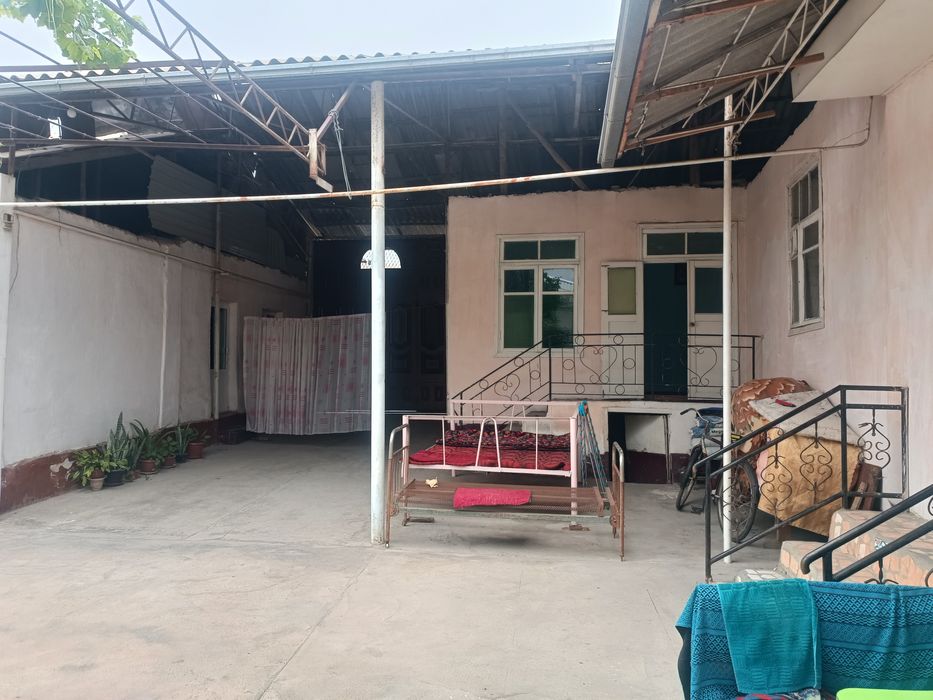 Fargona shaxar markazida xovli uy sotiladi 6  sotix