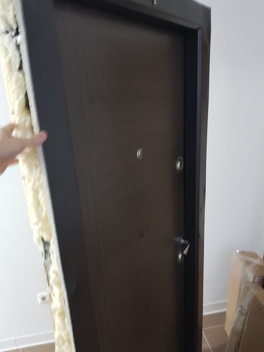 Ușa metalică de apartament