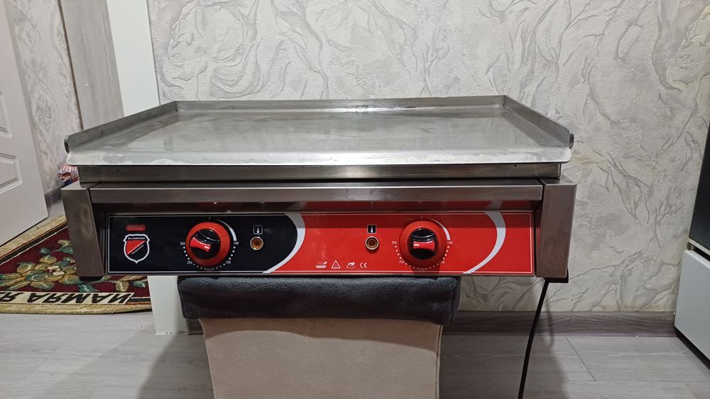 Продаётся изгара изгара-тостер в хорошем состояние