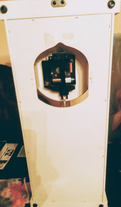 Современные деревянные часы