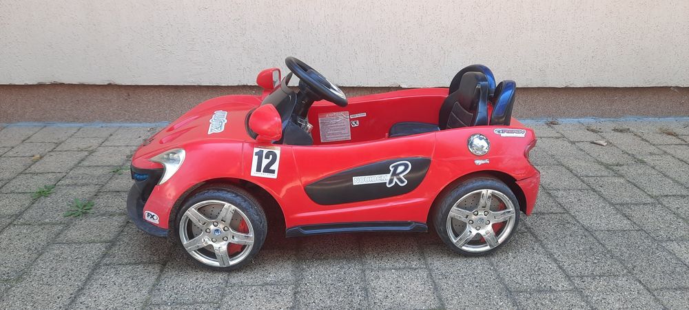 Masinuta electrica model sport pentru copil 3-9 ani