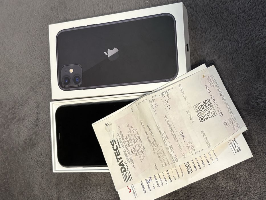 Продавам телефон IPhone 11 black 128GB