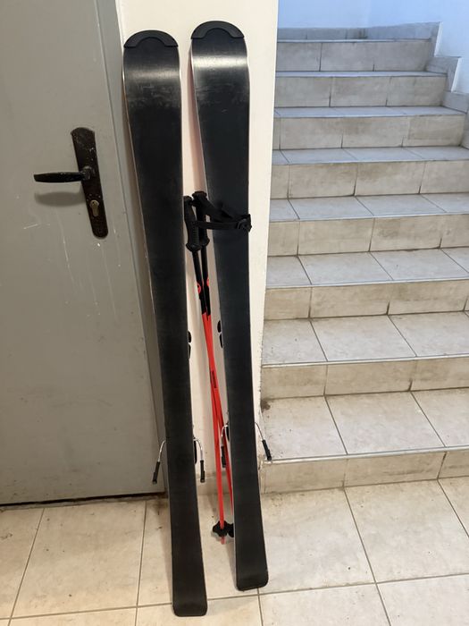 Ски Rossignol Hero Junior Multi-Event 140 см + автомати Look + щеки