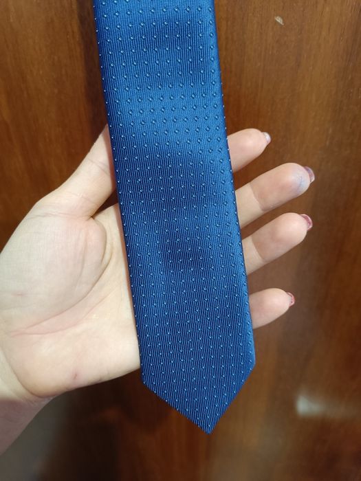 Официален костюм