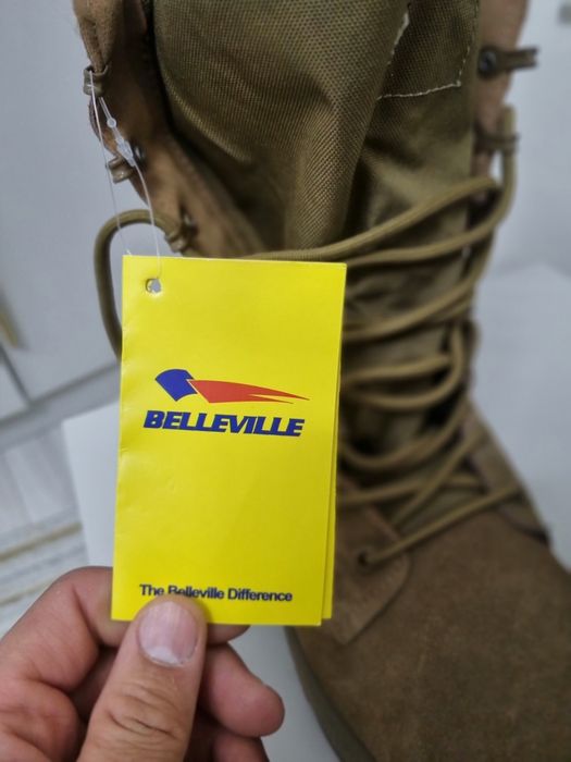 Продаю берцы песочного цвета