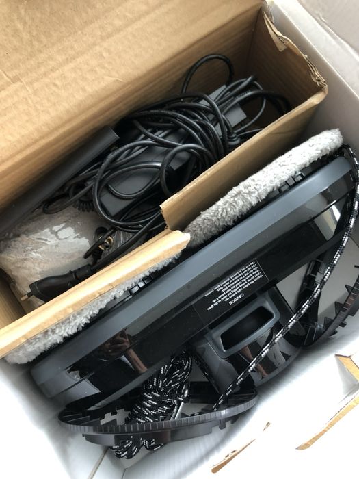 Робот за почистване на прозорци или плоски повърхности Aquamenti