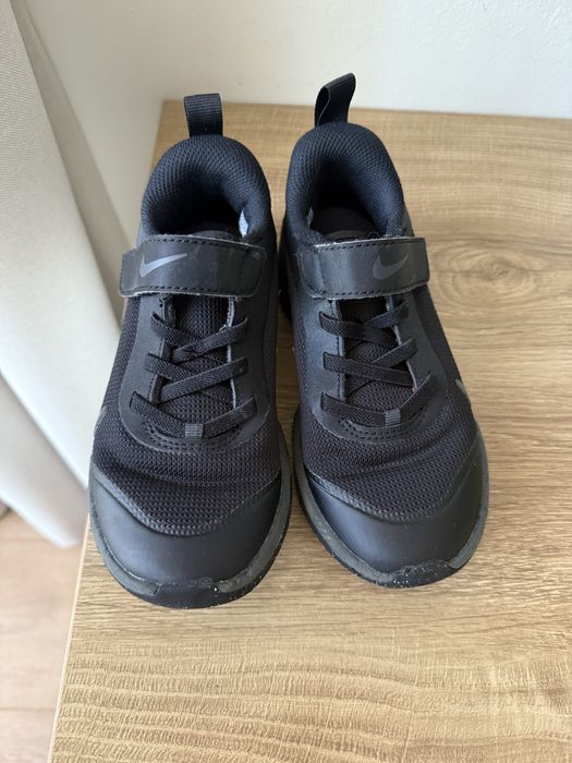 Нови и запазени маратонки Nike и боти Zara,размер 29.5, 28.5