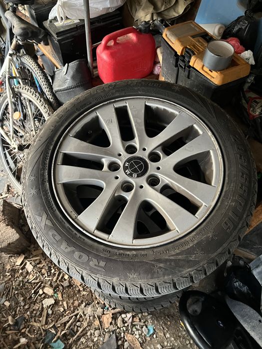 Продавам гуми и джанти от е46