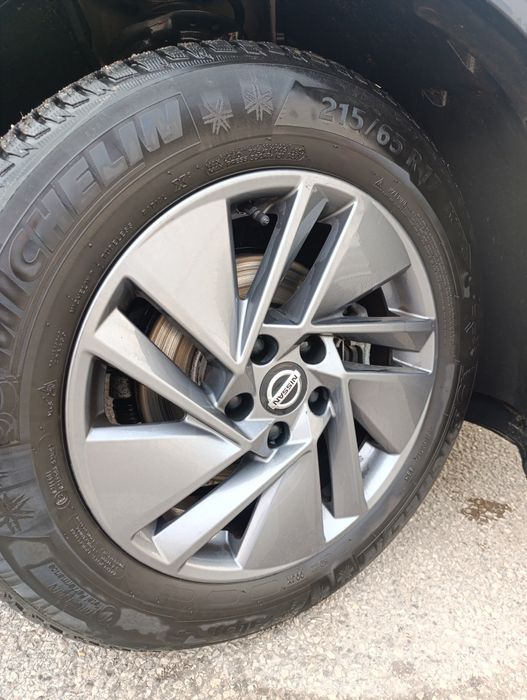 Джанти с гуми за Нисан Кашкай 7jx17,  5x114,3 Отвор 66,1