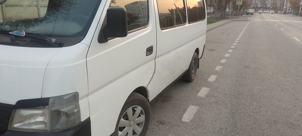 Продам Nissan urvan