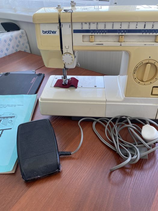 Швейная машина Brother