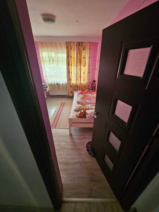 De vânzare: Apartament 3 camere decomandat