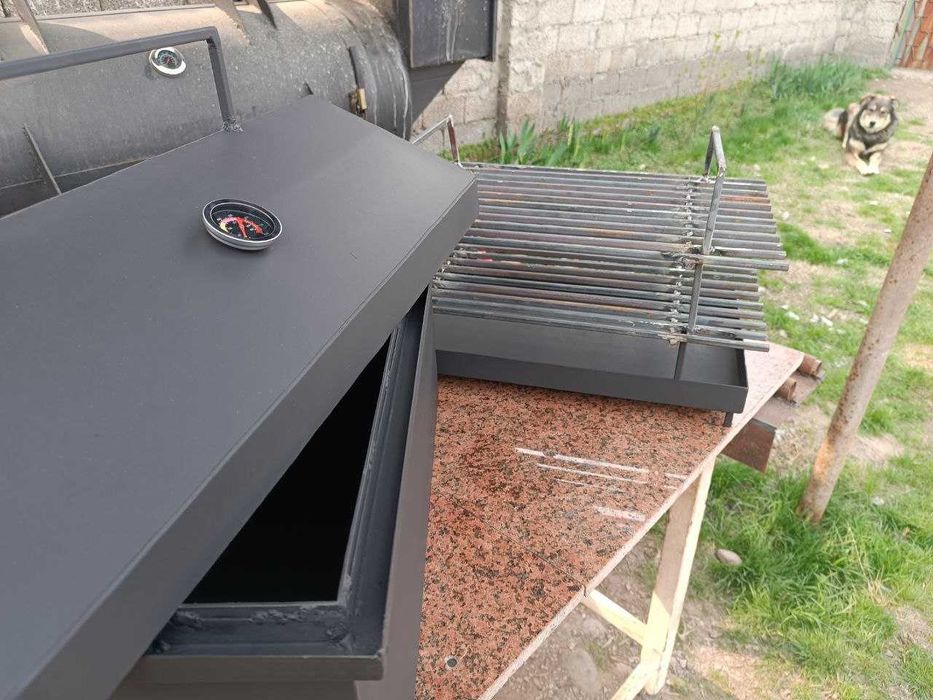 Продажа/Сдача в аренду. Коптильня горячего копчения, советский металл