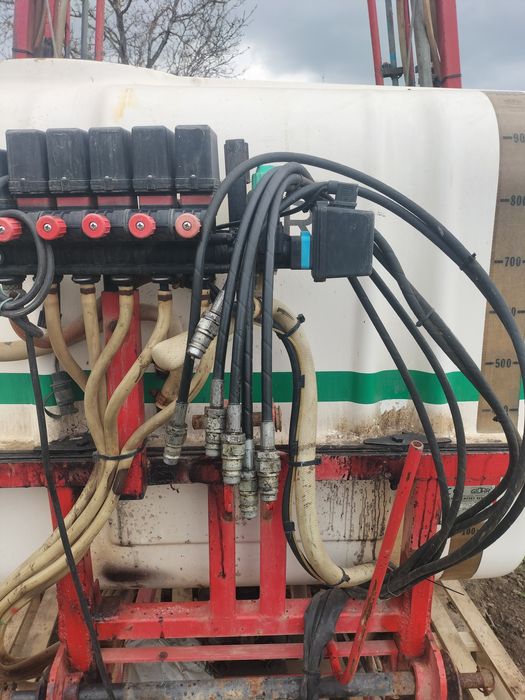 Mașină de erbicidat 1000l