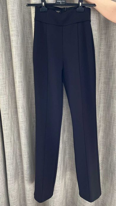 Нов,елегантен панталон,модел на Pinko