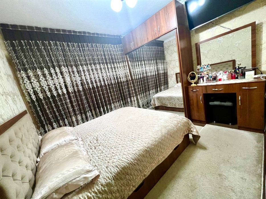 Продаётся 3 комнатная квартира в корасарой