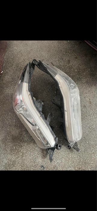 Piese Toyota Hilux , bara ,bandouri ,faruri ,protectie bena etc