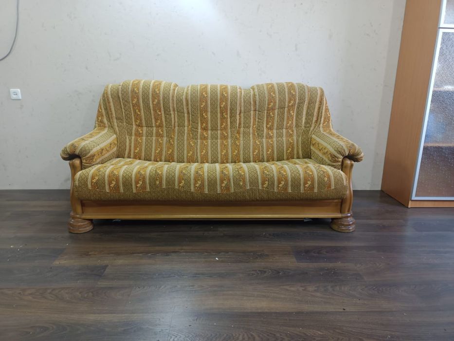 Мягкий уголок. Диван и 2 кресла