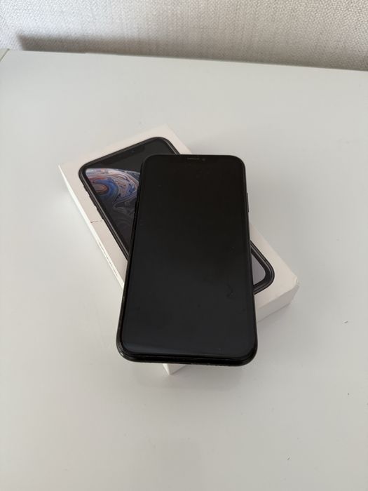 Продам Iphone xr