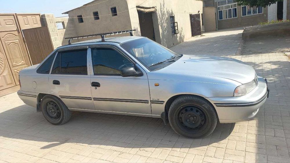 Nexia 1 srochni sotiladi kraska toza kreloda petno bor