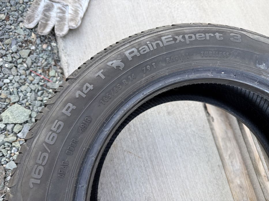 2бр. ОТЛИЧНИ Летни Гуми 165/65R/14 -UNIROYAL- DOT:4918- 5.5мм. *30€ за 2бр. *