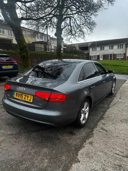 Audi A4        2015