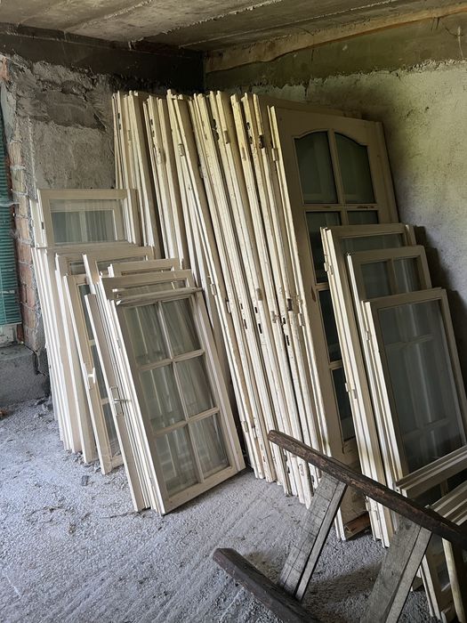 Geamuri de lemn mari si mici!