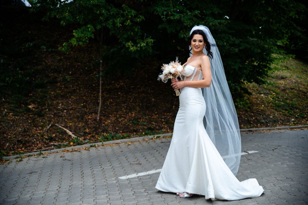 Vand rochie de mireasa