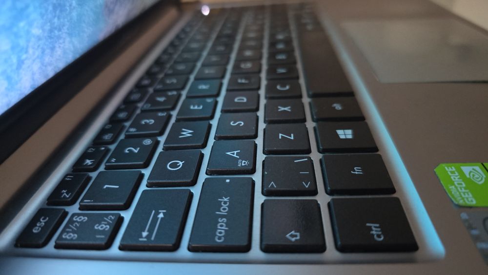 Asus Zenbook 303 LN , Intel Core i7-4510U