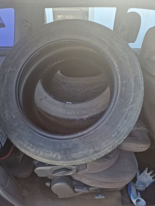 Продам шыны 235/60R18