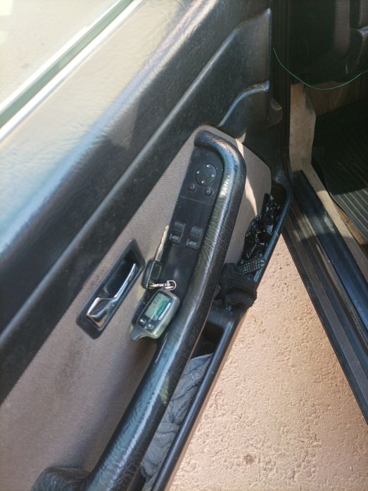 Продам крепкую Ауди Щука