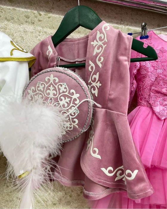 Продам национальный одежды