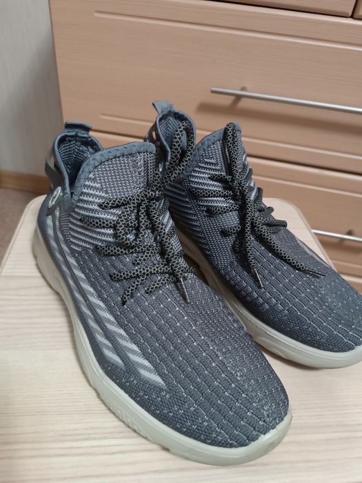 Кроссовки для мальчика