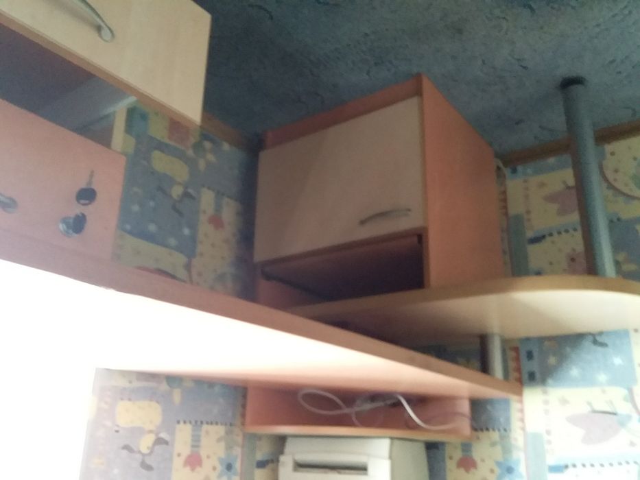 Стол рабочий,ученический.