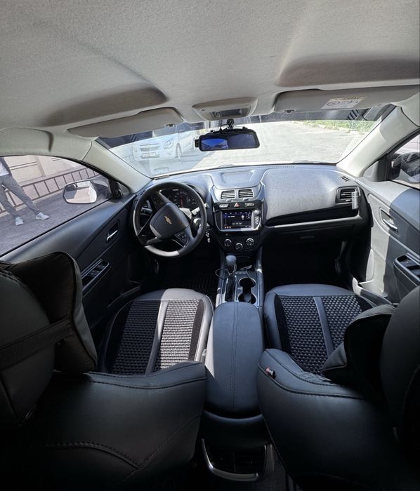 Chevrolet Cobalt 2026 — 6