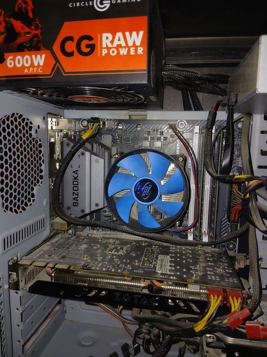 Домашний компьютер sotiladi i3 8100