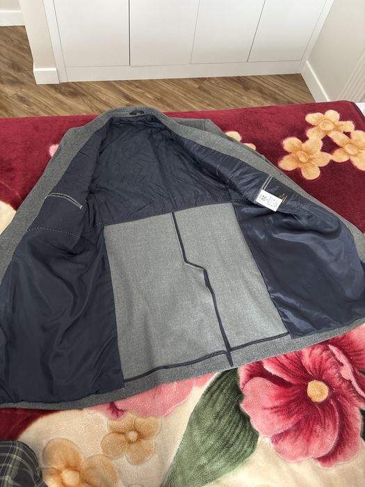 Продам демисезонное пальто