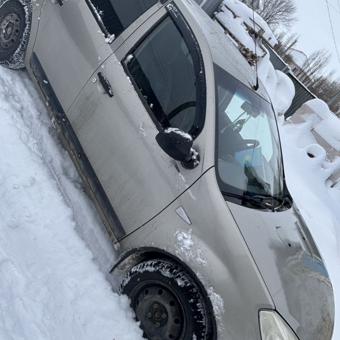 Рено Сандеро. Торг есть