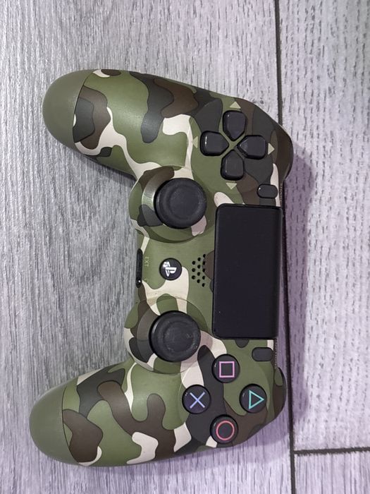 Playstation 4 + controller