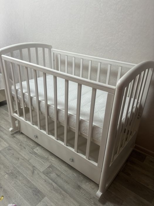 Продам детскую кровать