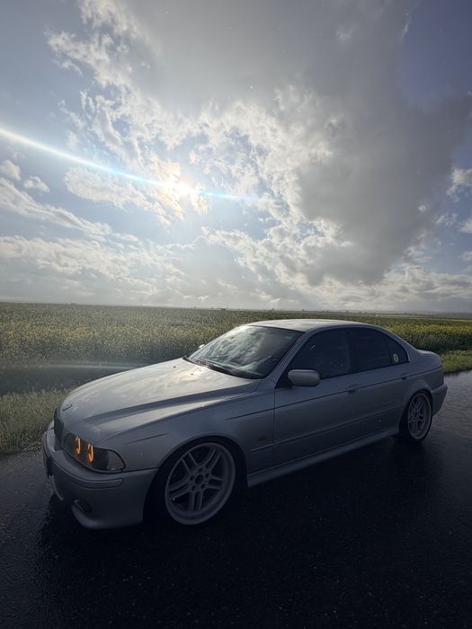 BMW e39 528iA de fabrica