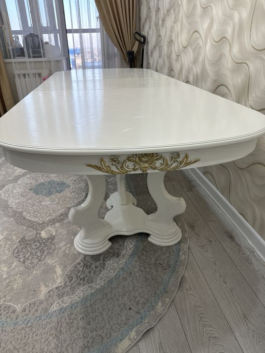 Раздвижной стол Современный