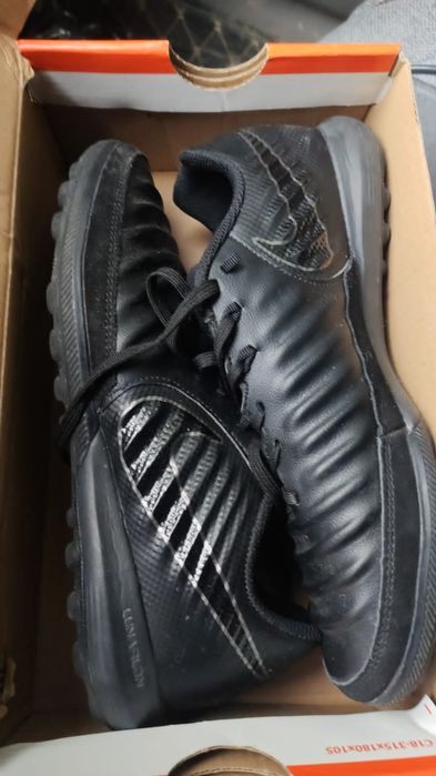 Продам кросовки Nike